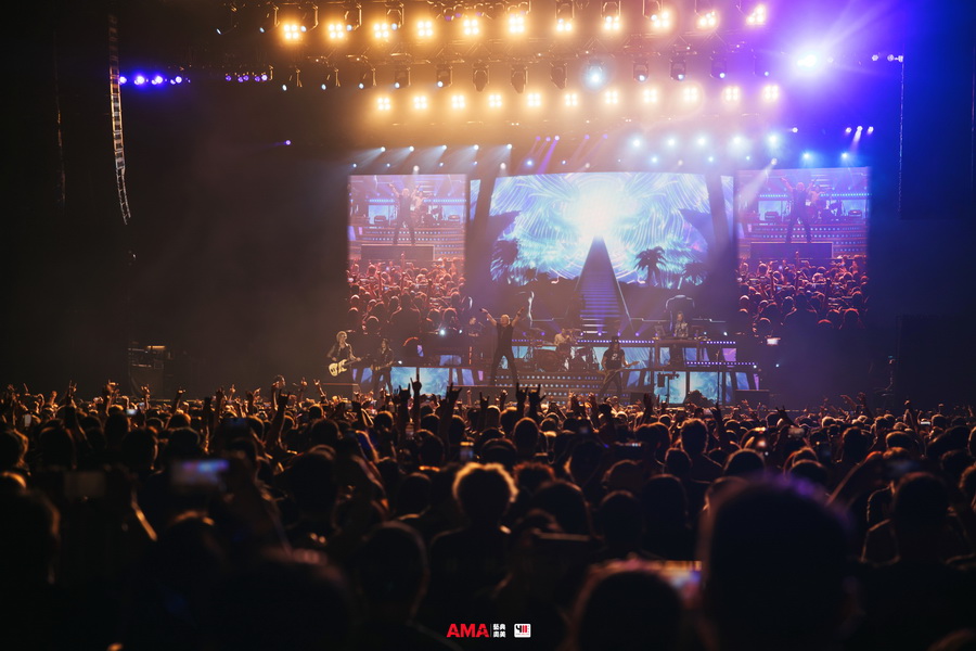 ชาวร็อกรวมพลังแน่นธันเดอร์โดม รับตำนาน Guns N' Roses กลับมาเขย่าประเทศไทยอีกครั้งใน Guns N' Roses 2025 World Tour – Bangkok