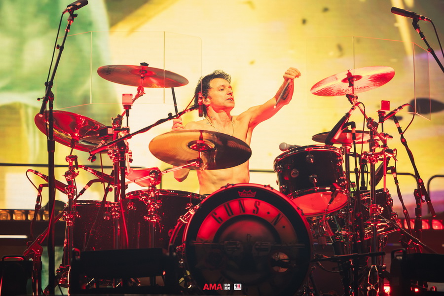 ชาวร็อกรวมพลังแน่นธันเดอร์โดม รับตำนาน Guns N' Roses กลับมาเขย่าประเทศไทยอีกครั้งใน Guns N' Roses 2025 World Tour – Bangkok