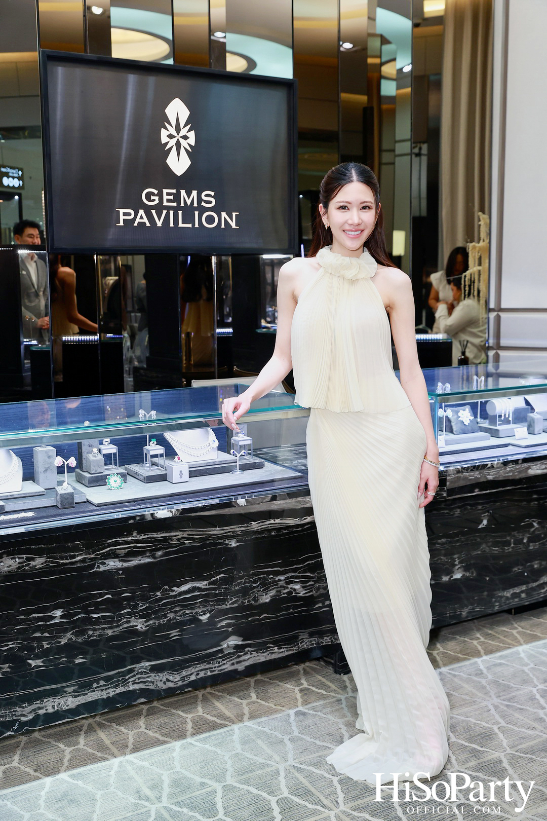 GEMS PAVILION เปิดตัวคอลเลกชัน ‘THE LINÉA’ ที่ร้อยเรียงความงาม ผ่านทุกจังหวะของเส้นสาย