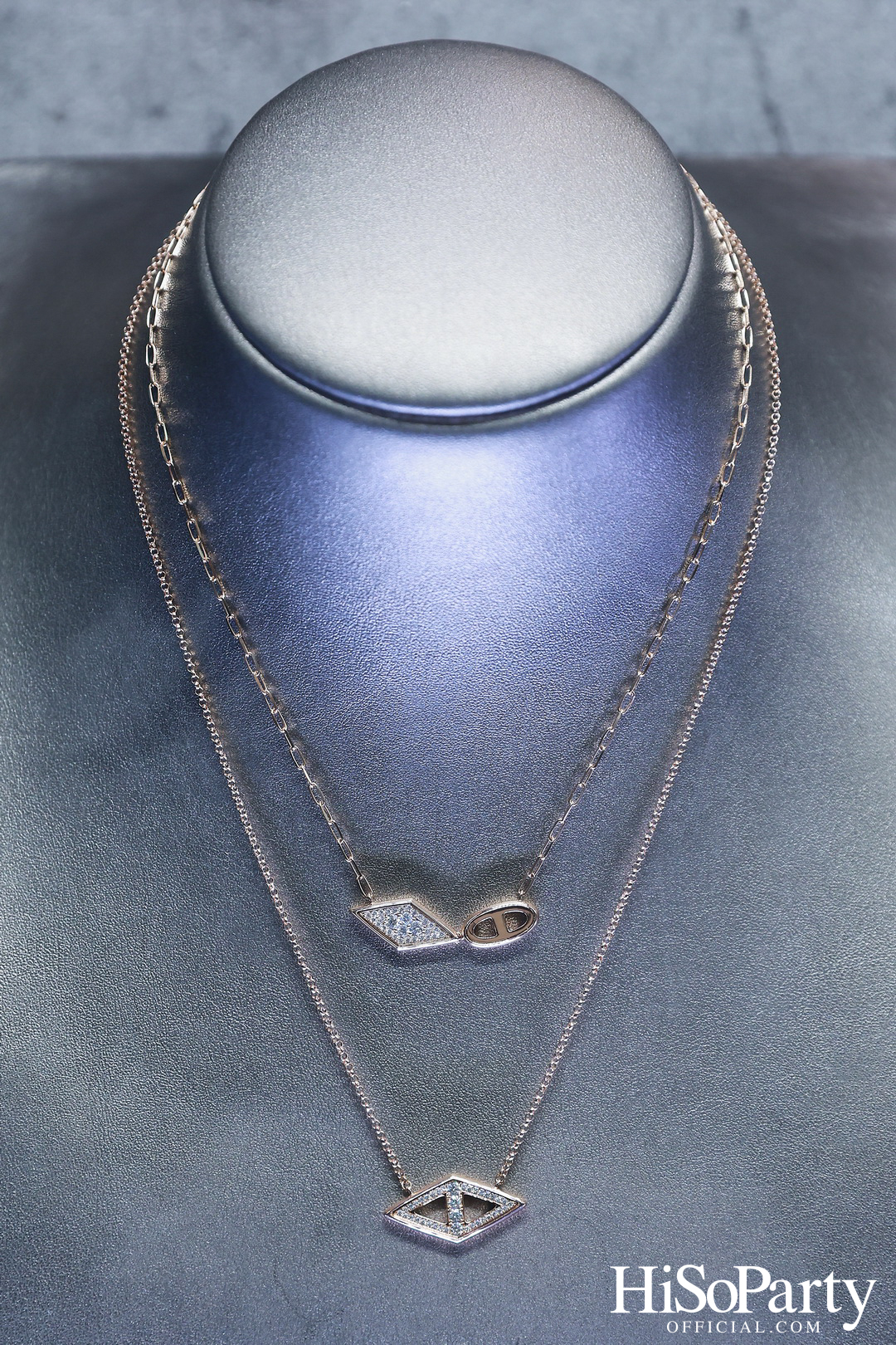 GEMS PAVILION เปิดตัวคอลเลกชัน ‘THE LINÉA’ ที่ร้อยเรียงความงาม ผ่านทุกจังหวะของเส้นสาย