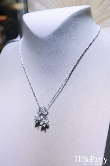 Van Cleef & Arpels เปิดตัวบูติกแห่งใหม่ ณ สยามพารากอน สะท้อนเสน่ห์แห่งเมซงฝรั่งเศส ผสานศิลปะและวัฒนธรรมไทยอย่างละเมียดละไม