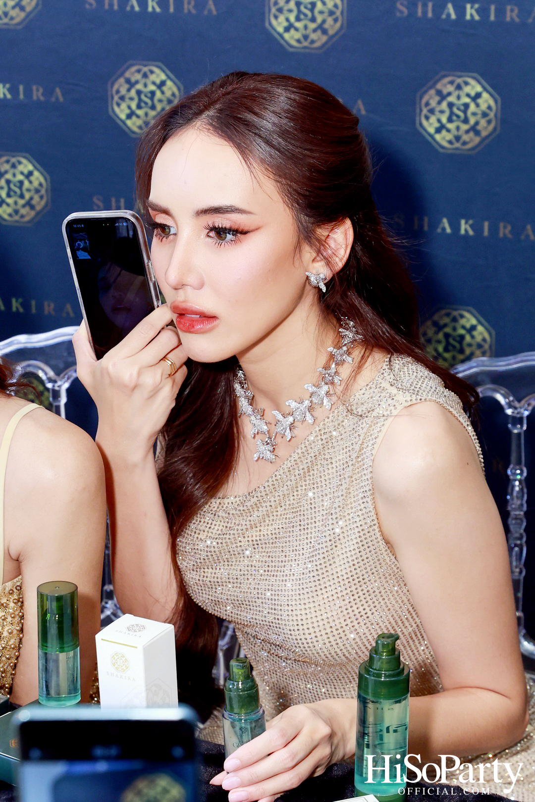 ‘Shakira Glow Body Oil’ เปิดตัวอย่างเป็นทางการ! เผยความโกลว์ระดับควีนในงานสุดเอ็กซ์คลูซีฟ ณ Central Chidlom