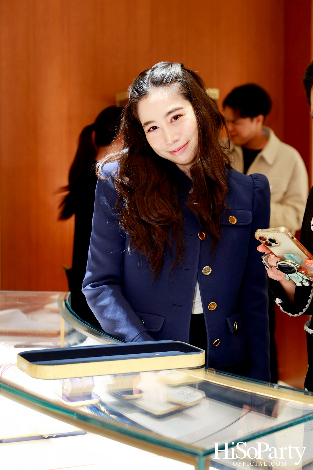 Chaumet แบรนด์เครื่องประดับชั้นสูงจากฝรั่งเศส ร่วมเฉลิมฉลอง Pride Month ด้วยอินสตอลเลชันพิเศษภายในบูติก