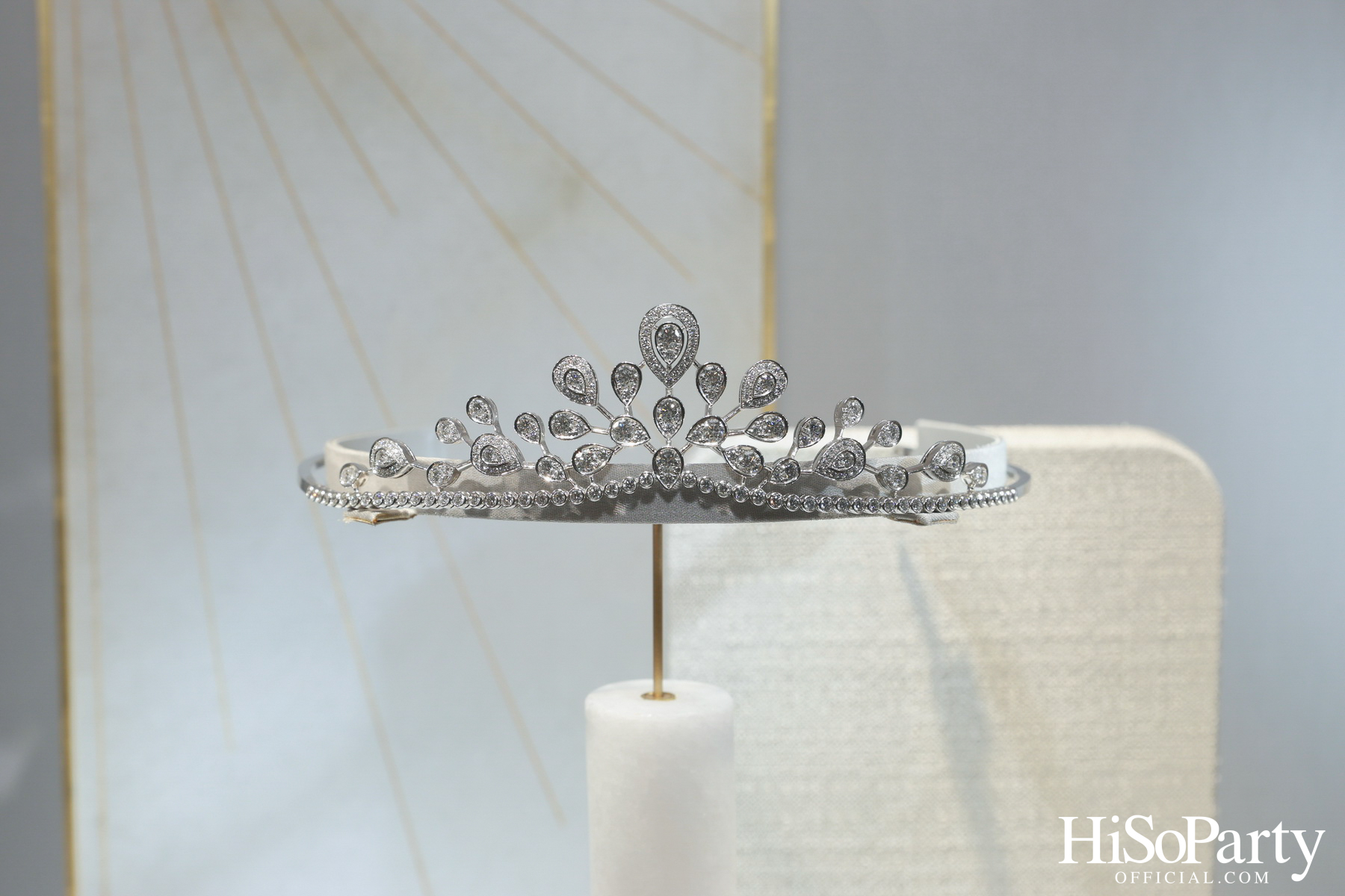 Chaumet แบรนด์เครื่องประดับชั้นสูงจากฝรั่งเศส ร่วมเฉลิมฉลอง Pride Month ด้วยอินสตอลเลชันพิเศษภายในบูติก