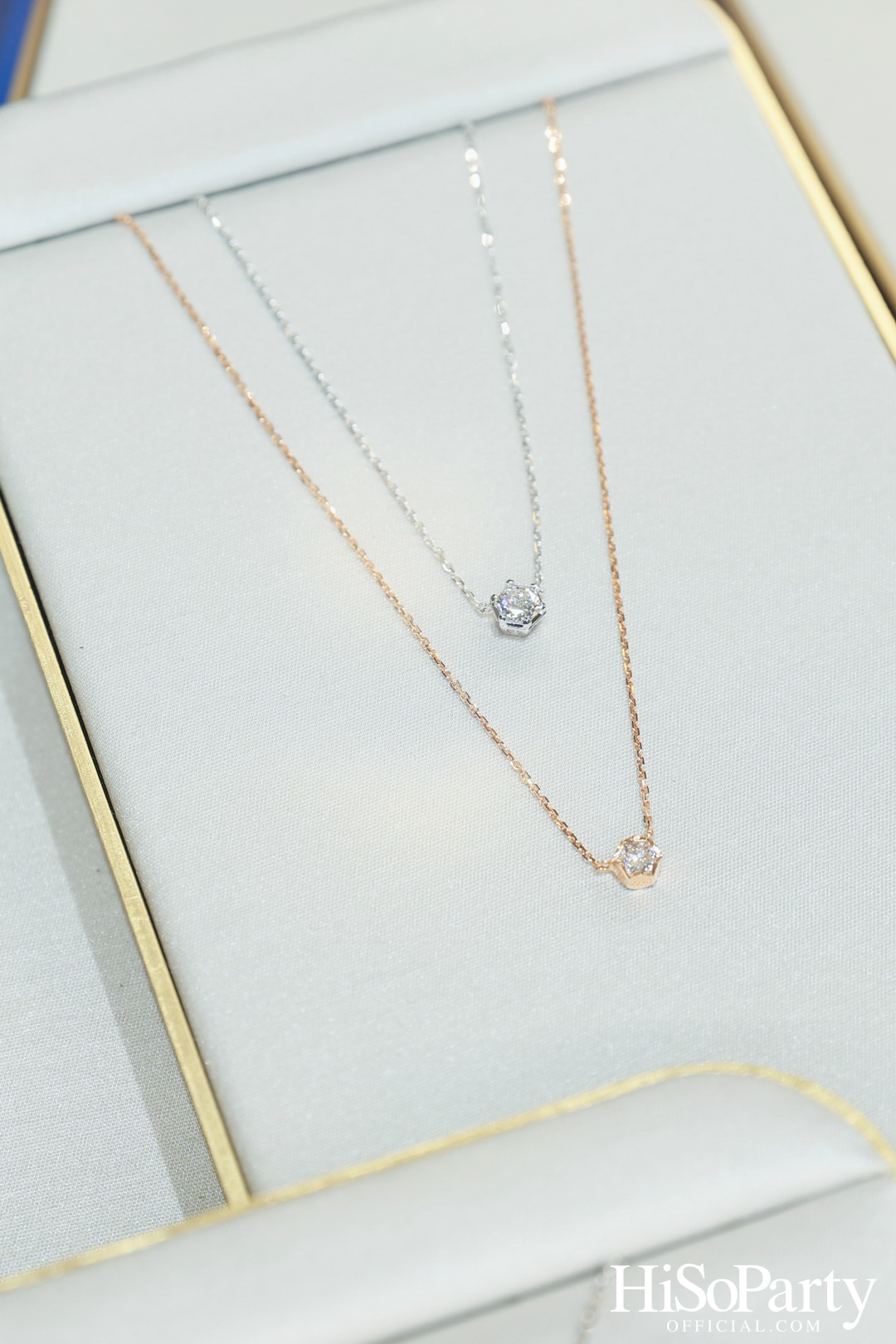 Chaumet แบรนด์เครื่องประดับชั้นสูงจากฝรั่งเศส ร่วมเฉลิมฉลอง Pride Month ด้วยอินสตอลเลชันพิเศษภายในบูติก