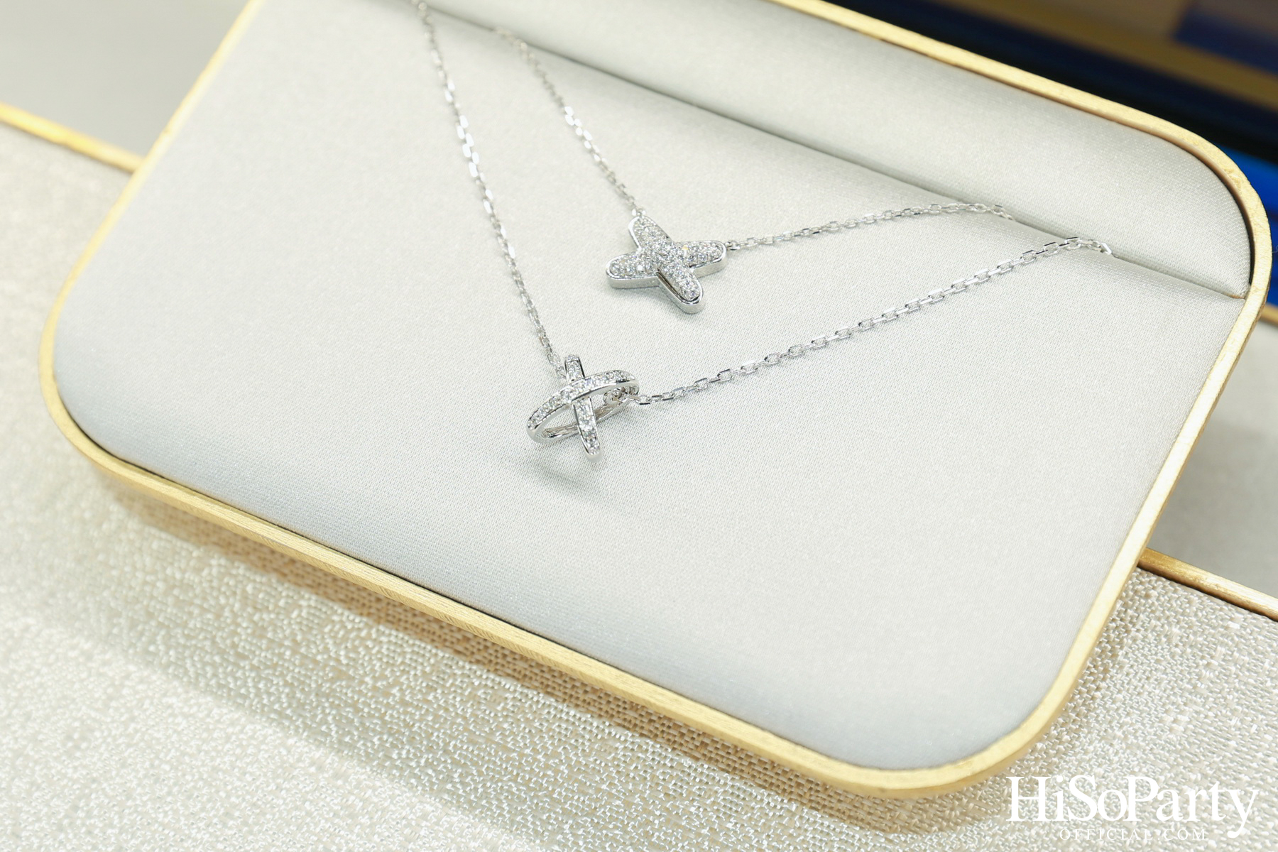 Chaumet แบรนด์เครื่องประดับชั้นสูงจากฝรั่งเศส ร่วมเฉลิมฉลอง Pride Month ด้วยอินสตอลเลชันพิเศษภายในบูติก