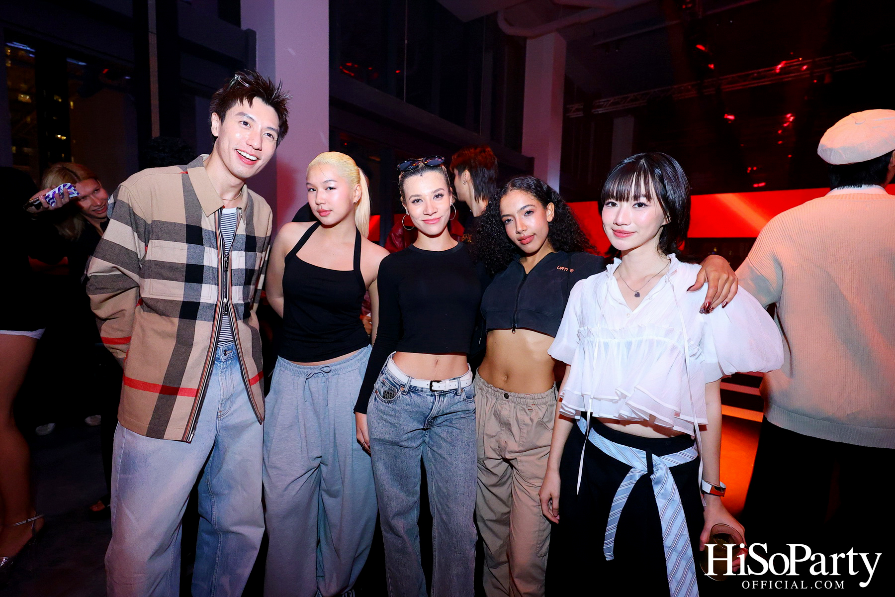  EM DISTRICT เปิดรันเวย์ ‘EMFASHIONICON EDGE’ ในคอนเซปต์ The Essence of Bangkok พร้อมเปิดฉากเดือน PRIDE