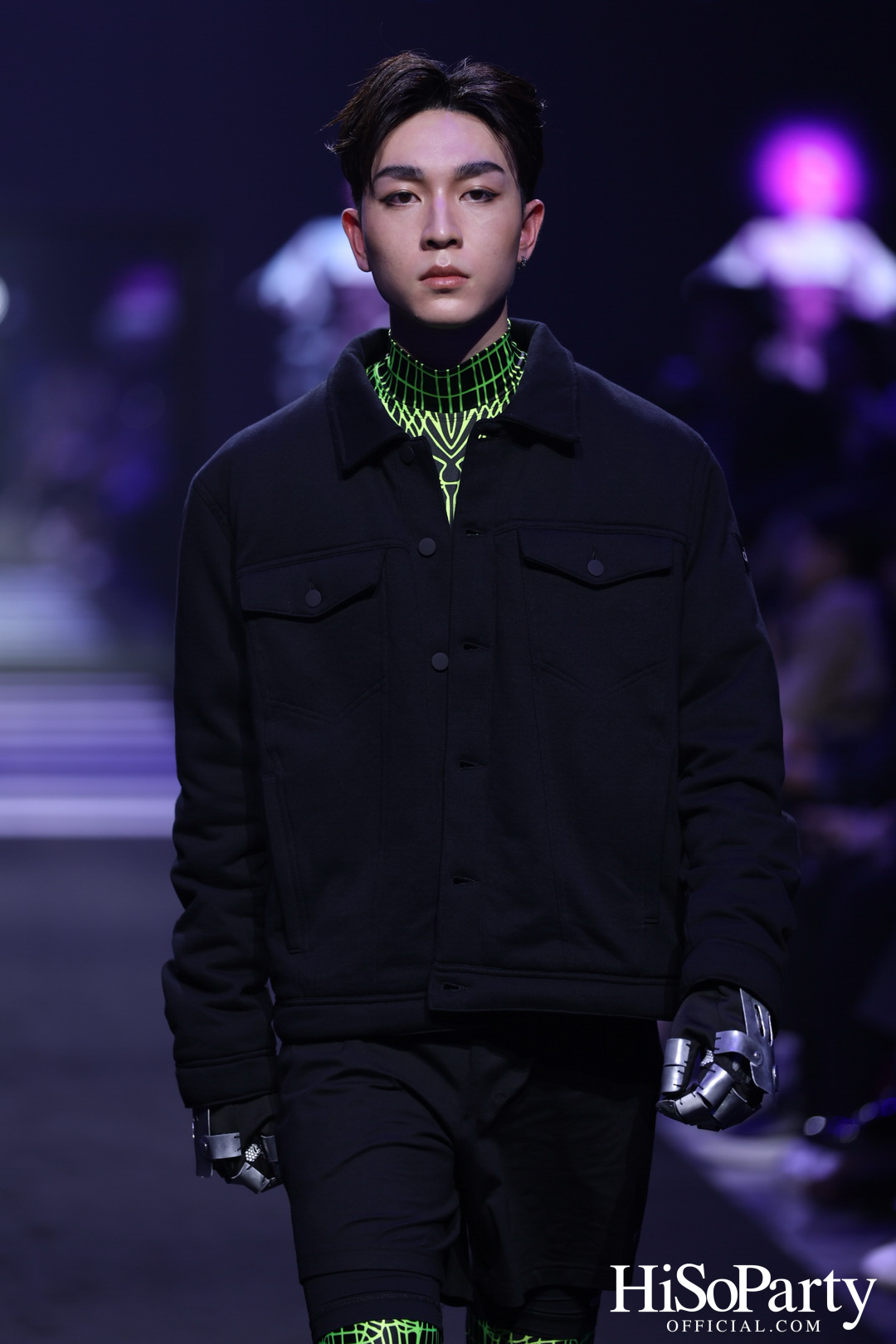  EM DISTRICT เปิดรันเวย์ ‘EMFASHIONICON EDGE’ ในคอนเซปต์ The Essence of Bangkok พร้อมเปิดฉากเดือน PRIDE