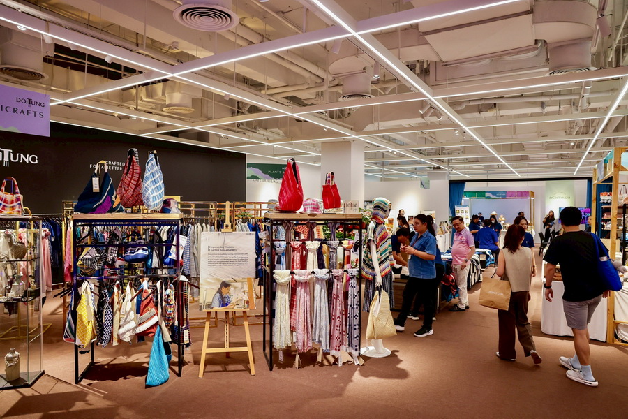 ห้างเซ็นทรัลและห้างโรบินสัน ชวนคนไทยร่วมแสดงพลังรักษ์โลกอย่างยั่งยืนในแคมเปญ ‘CENTRAL / ROBINSON LOVE THE EARTH 2025’