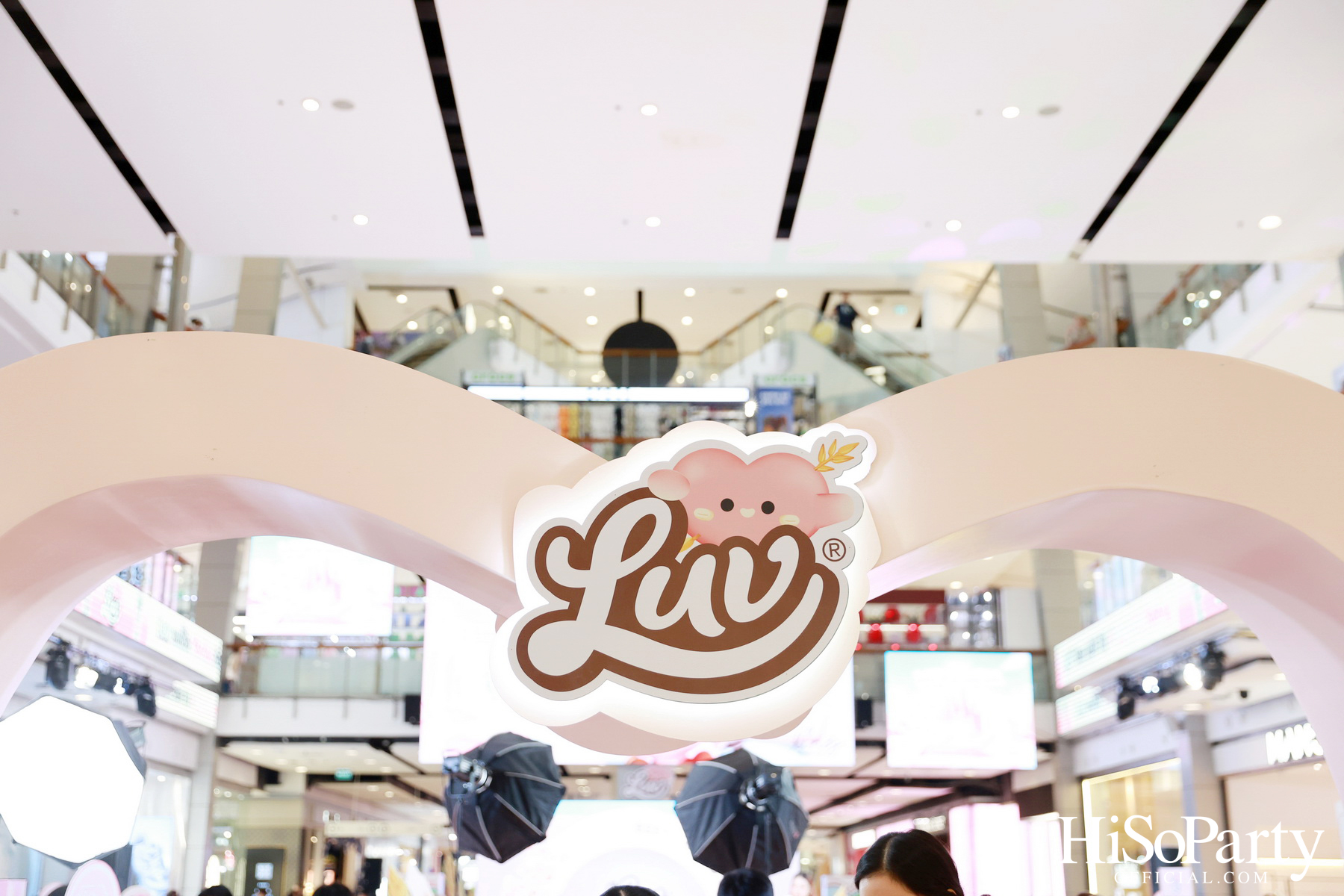 The Official Launch of LUV Oat Milk Thailand and Best Friend of LUV ‘LingLing Kwong’