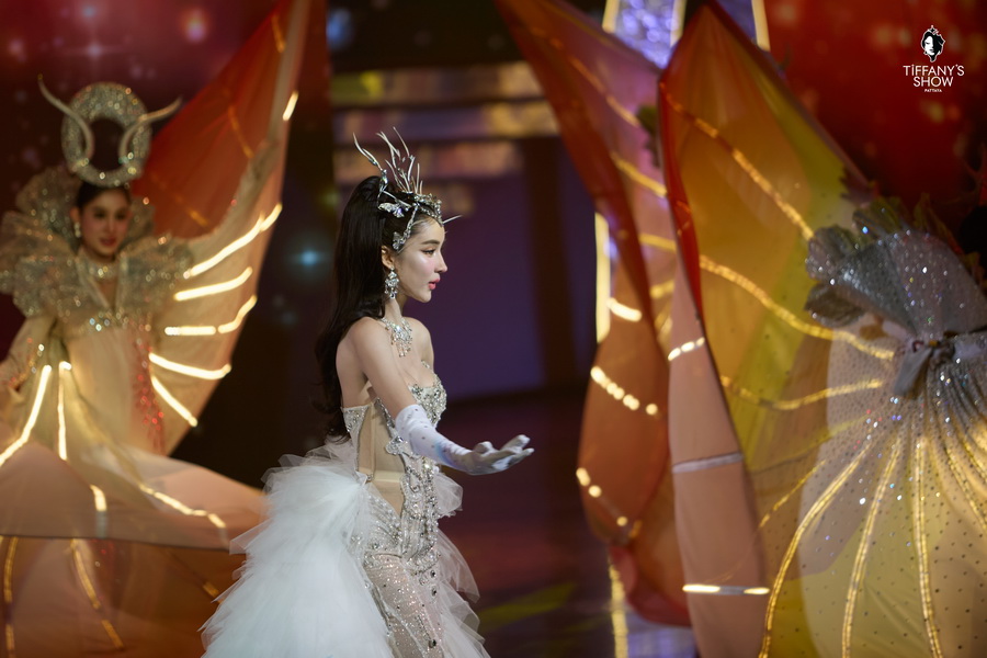 Tiffany’s Show Pattaya ฉลอง 50 ปีอย่างยิ่งใหญ่ พร้อมเตรียมเปิดม่านตำนานบทใหม่ ‘Crystalize a Dream’ สู่มิติแห่งจินตนาการไร้ขอบเขต