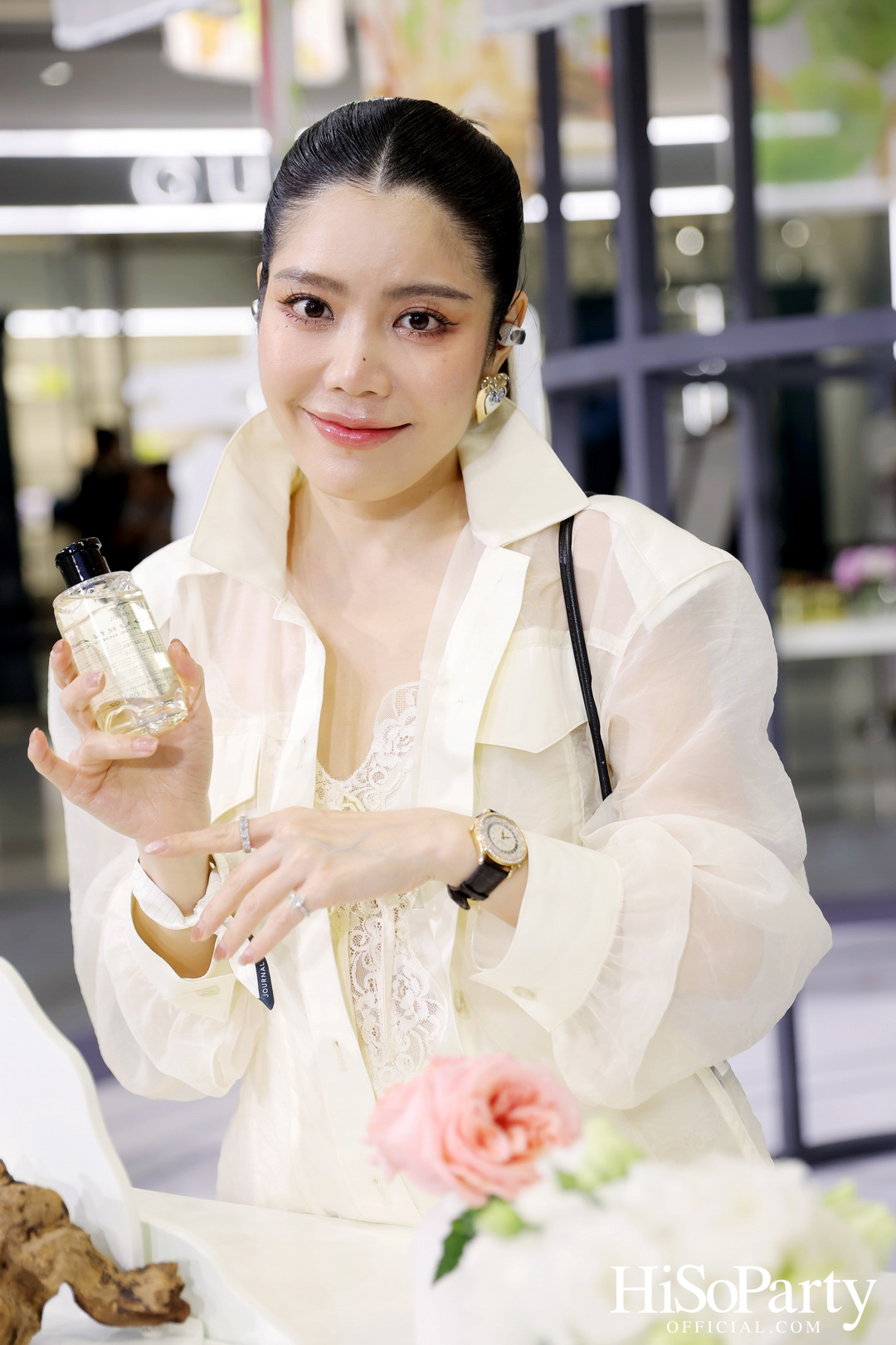 ‘JOURNAL’ เปิดตัว ‘พีพี–กฤษฏ์’ ในฐานะพรีเซ็นเตอร์คนใหม่ของ JOURNAL Body Oil ถ่ายทอดเสน่ห์ความหอมจากภายในสู่ภายนอก