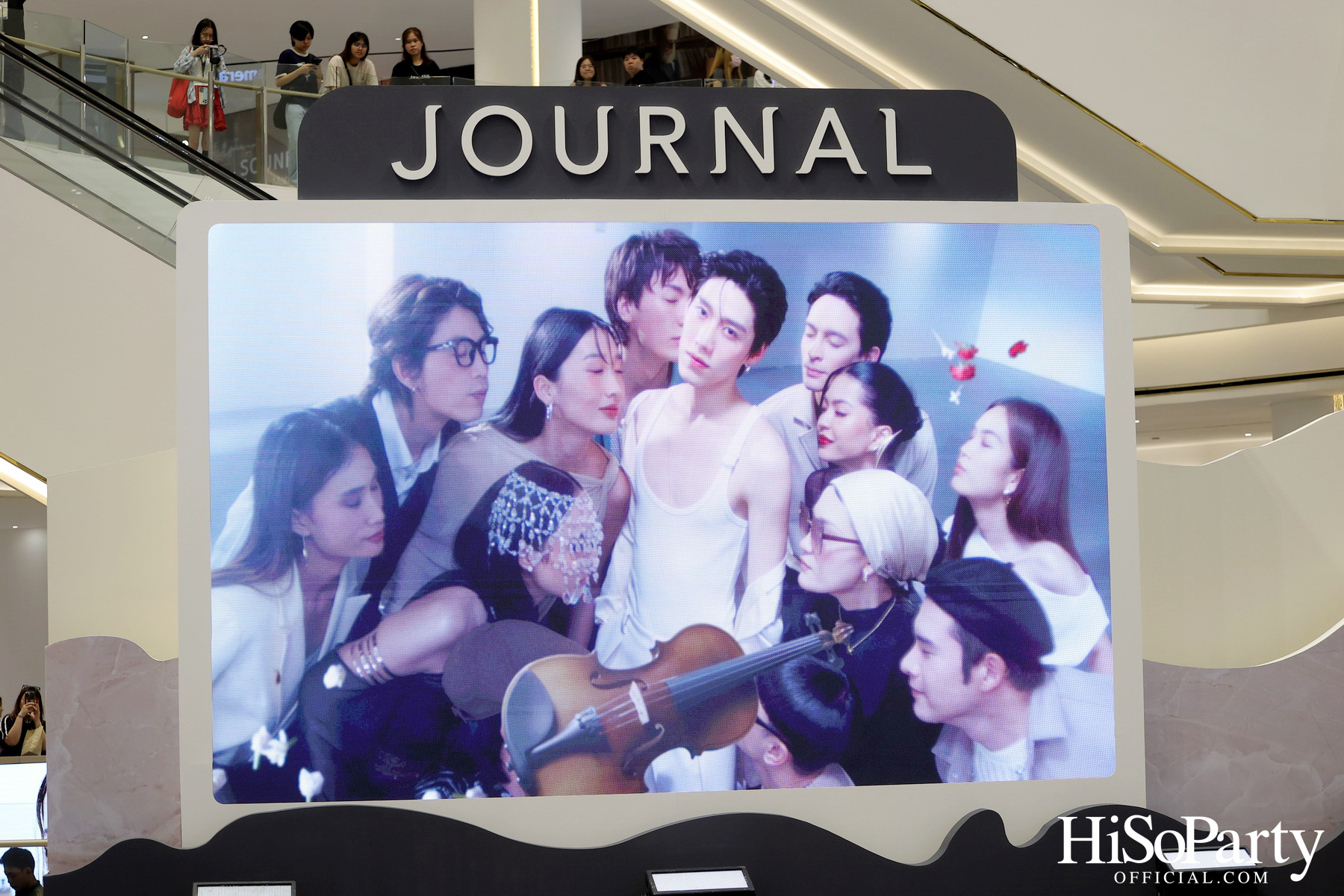 ‘JOURNAL’ เปิดตัว ‘พีพี–กฤษฏ์’ ในฐานะพรีเซ็นเตอร์คนใหม่ของ JOURNAL Body Oil ถ่ายทอดเสน่ห์ความหอมจากภายในสู่ภายนอก