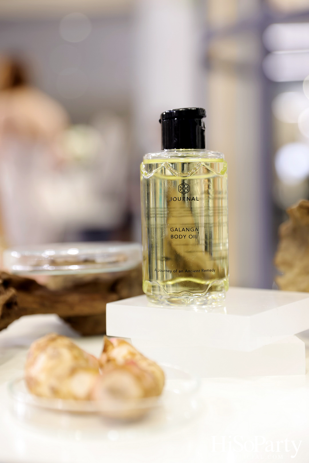 ‘JOURNAL’ เปิดตัว ‘พีพี–กฤษฏ์’ ในฐานะพรีเซ็นเตอร์คนใหม่ของ JOURNAL Body Oil ถ่ายทอดเสน่ห์ความหอมจากภายในสู่ภายนอก