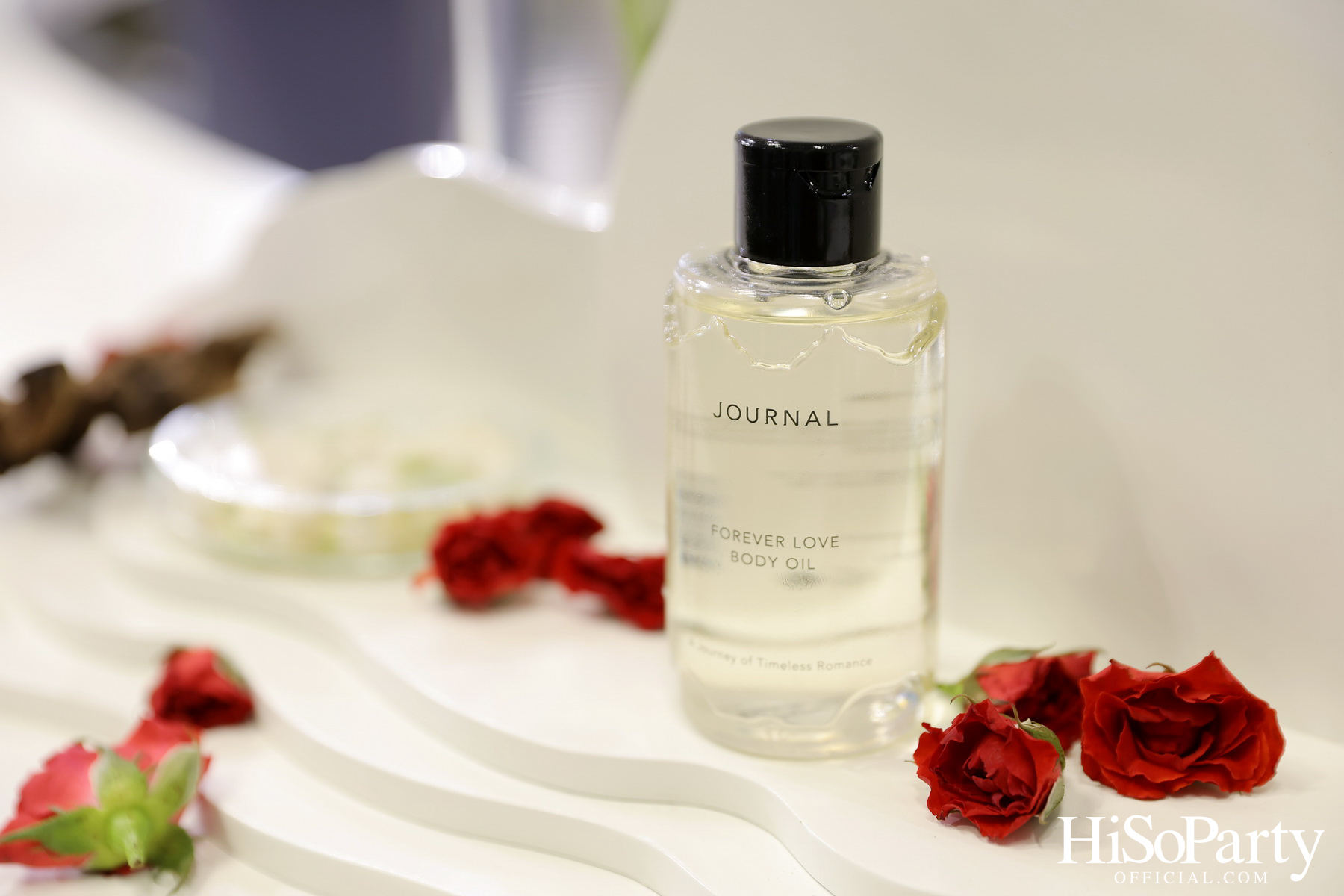 ‘JOURNAL’ เปิดตัว ‘พีพี–กฤษฏ์’ ในฐานะพรีเซ็นเตอร์คนใหม่ของ JOURNAL Body Oil ถ่ายทอดเสน่ห์ความหอมจากภายในสู่ภายนอก