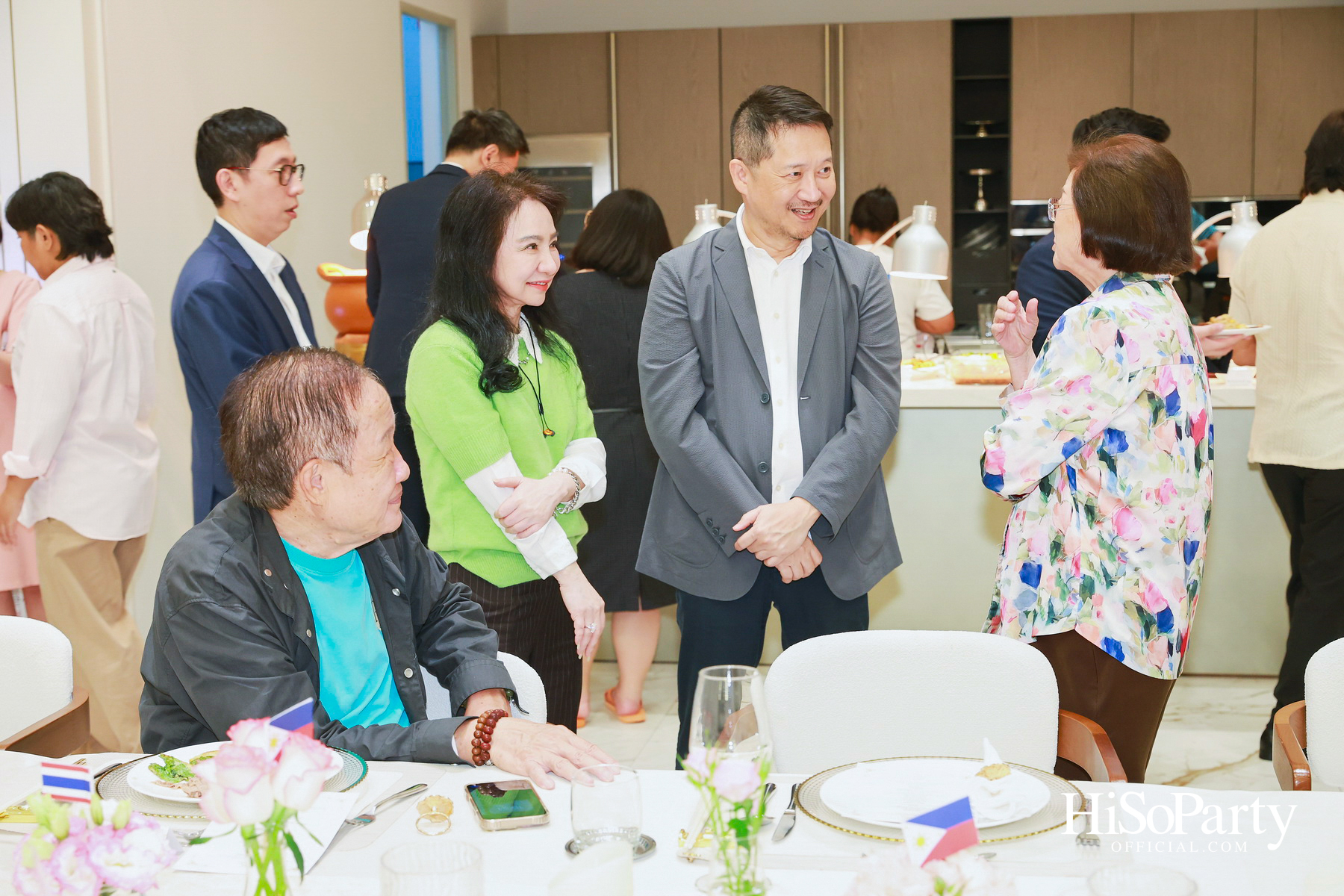 ครอบครัวลีโอณีโอ-มหากิจศิริ จัดงานเลี้ยงรับรองเอกอัครราชทูตฟิลิปปินส์ ท่ามกลางบรรยากาศอบอุ่น