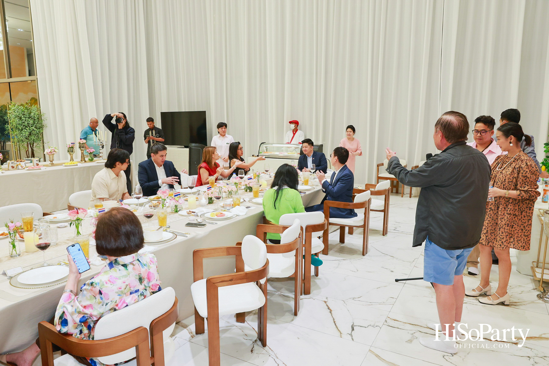 ครอบครัวลีโอณีโอ-มหากิจศิริ จัดงานเลี้ยงรับรองเอกอัครราชทูตฟิลิปปินส์ ท่ามกลางบรรยากาศอบอุ่น