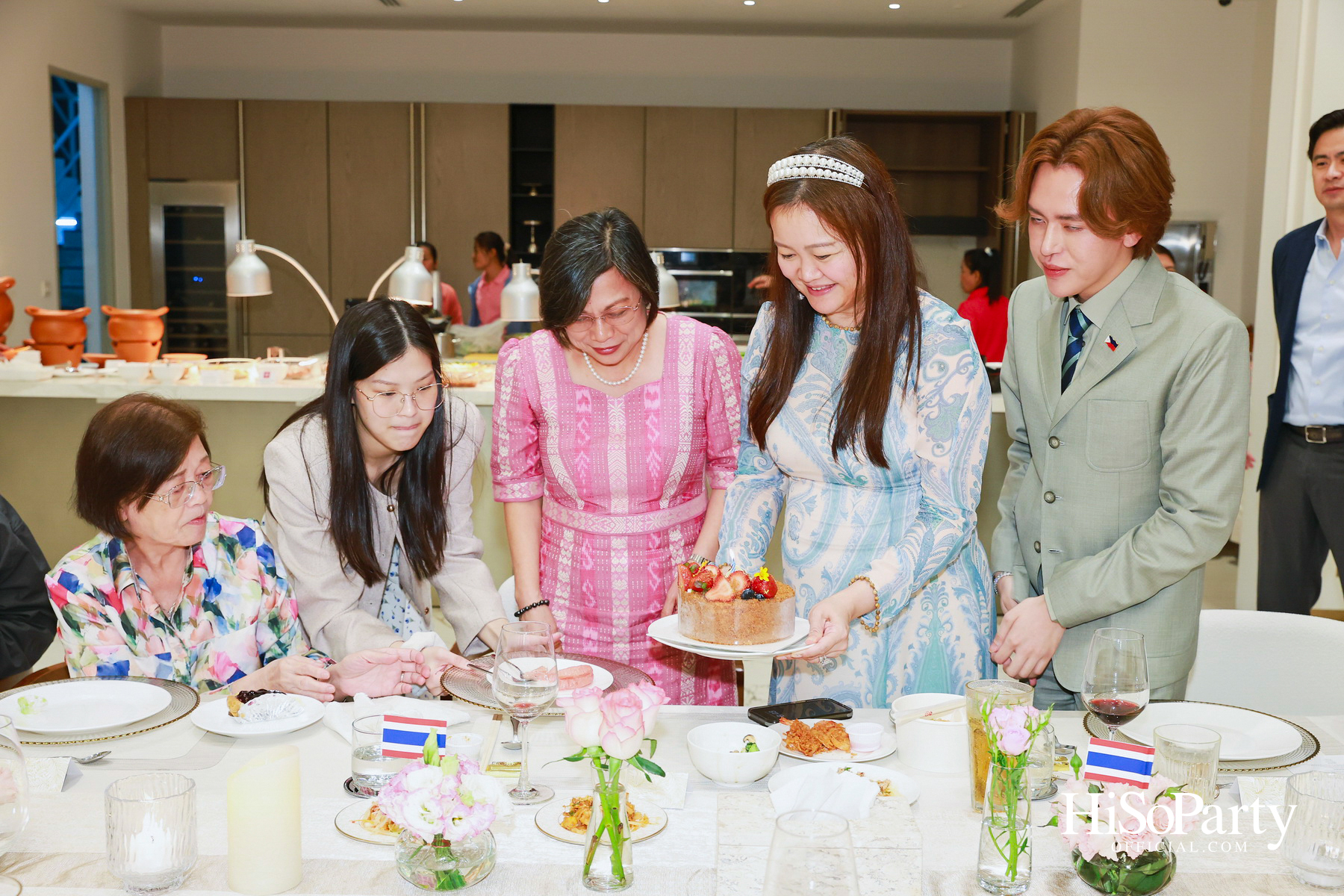 ครอบครัวลีโอณีโอ-มหากิจศิริ จัดงานเลี้ยงรับรองเอกอัครราชทูตฟิลิปปินส์ ท่ามกลางบรรยากาศอบอุ่น