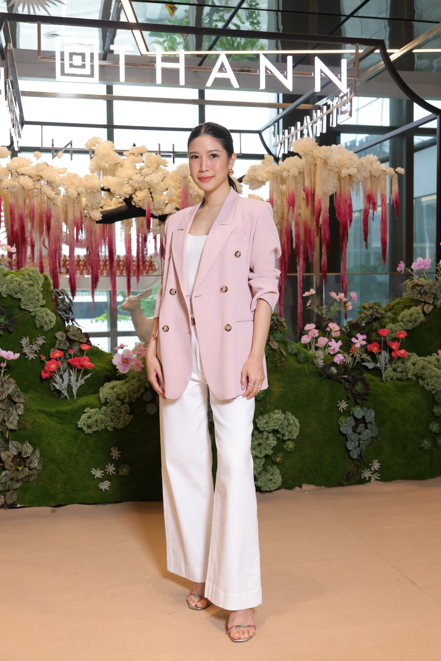 ธัญ เปิดตัว ‘THANN Pink Ribbon Collection’ เพื่อหารายได้ให้แก่มูลนิธิศูนย์มะเร็งเต้านมเฉลิมพระเกียรติ