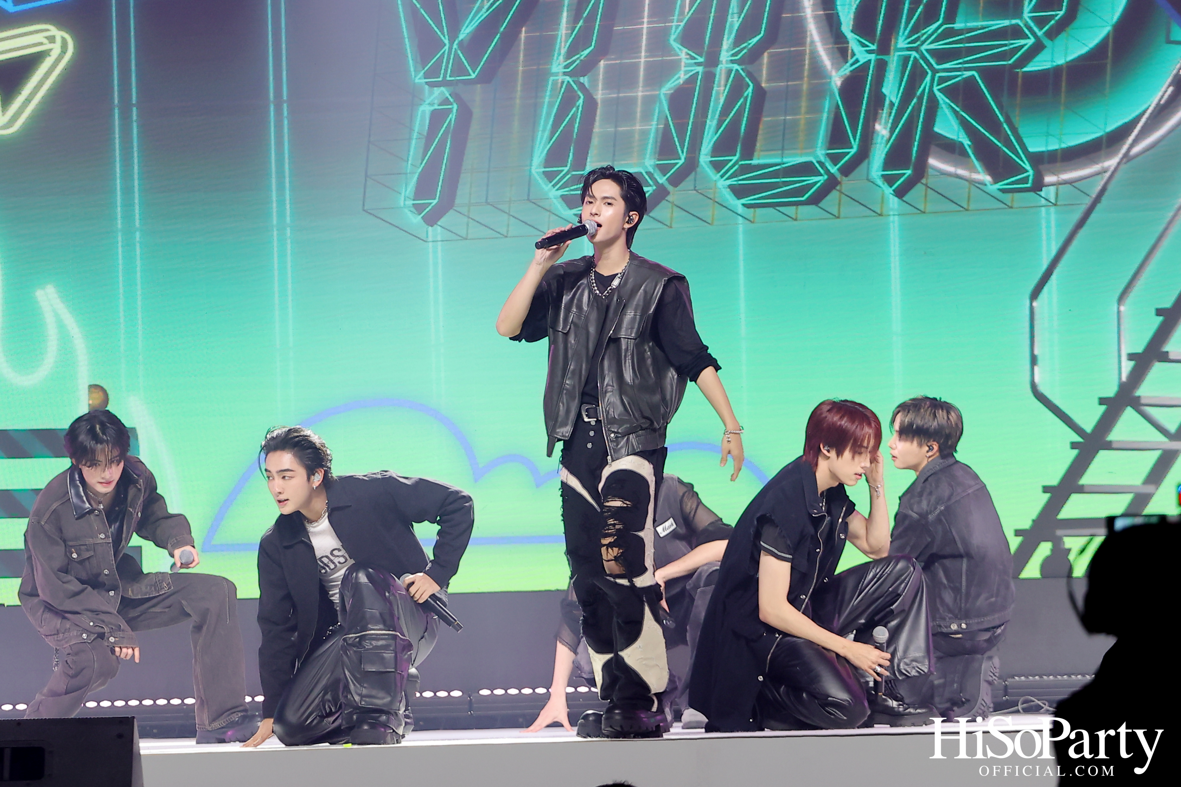 OPPO เปิดตัว Reno14 Series 5G ชู AI Flash Photography พร้อมทัพไอดอล K-POP และ T-POP เจาะกลุ่มสายชิค & ชิลล์