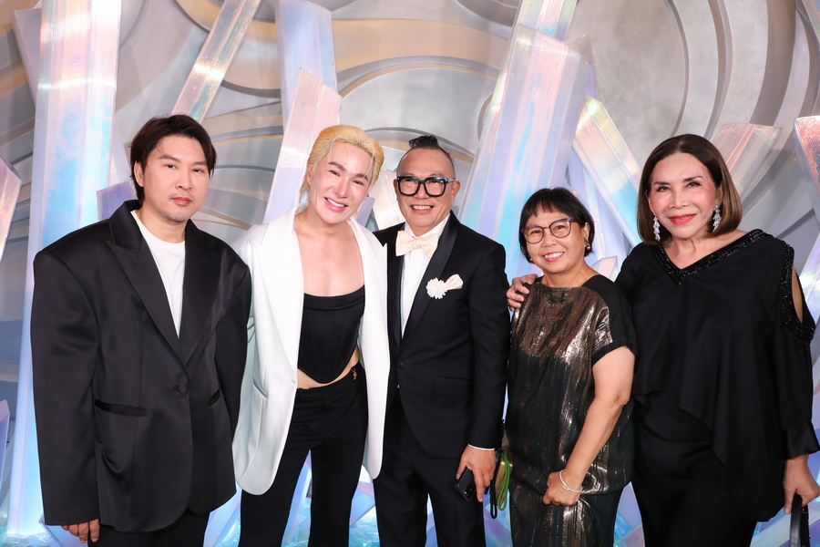 ทิฟฟานี่โชว์ พัทยา เปิดตัวการแสดงใหม่ ‘Crystallize a Dream’ ฉลอง 50 ปีแห่งตำนานบนเวทีระดับโลก