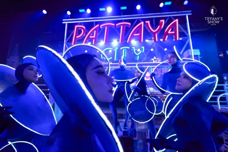 ทิฟฟานี่โชว์ พัทยา เปิดตัวการแสดงใหม่ ‘Crystallize a Dream’ ฉลอง 50 ปีแห่งตำนานบนเวทีระดับโลก