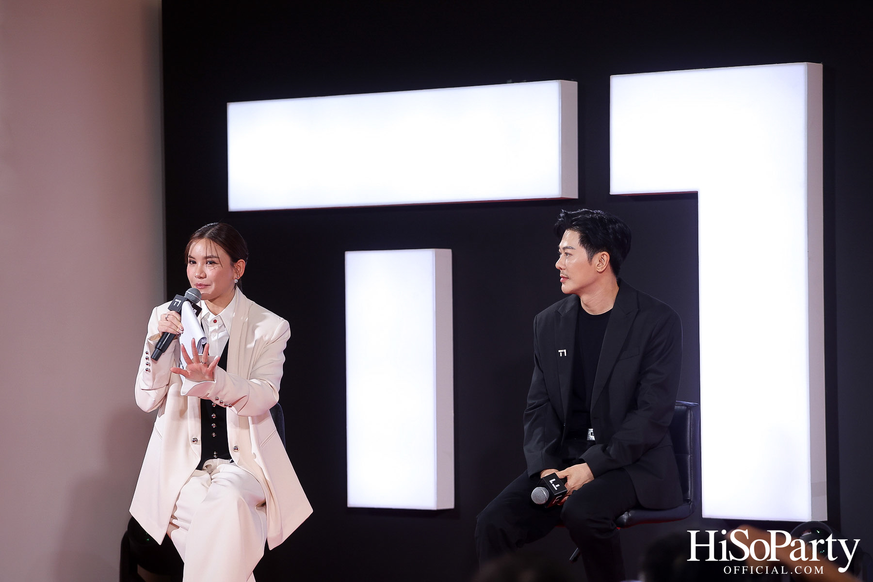 เซ็นทรัล เดอะวัน เปิดตัวภาพลักษณ์แบรนด์และบัตรเครดิตโฉมใหม่ พร้อมหนังโฆษณาโดย นวพล ธำรงรัตนฤทธิ์ และนักแสดงรุ่นใหม่ เจนเย่-เมธิกา