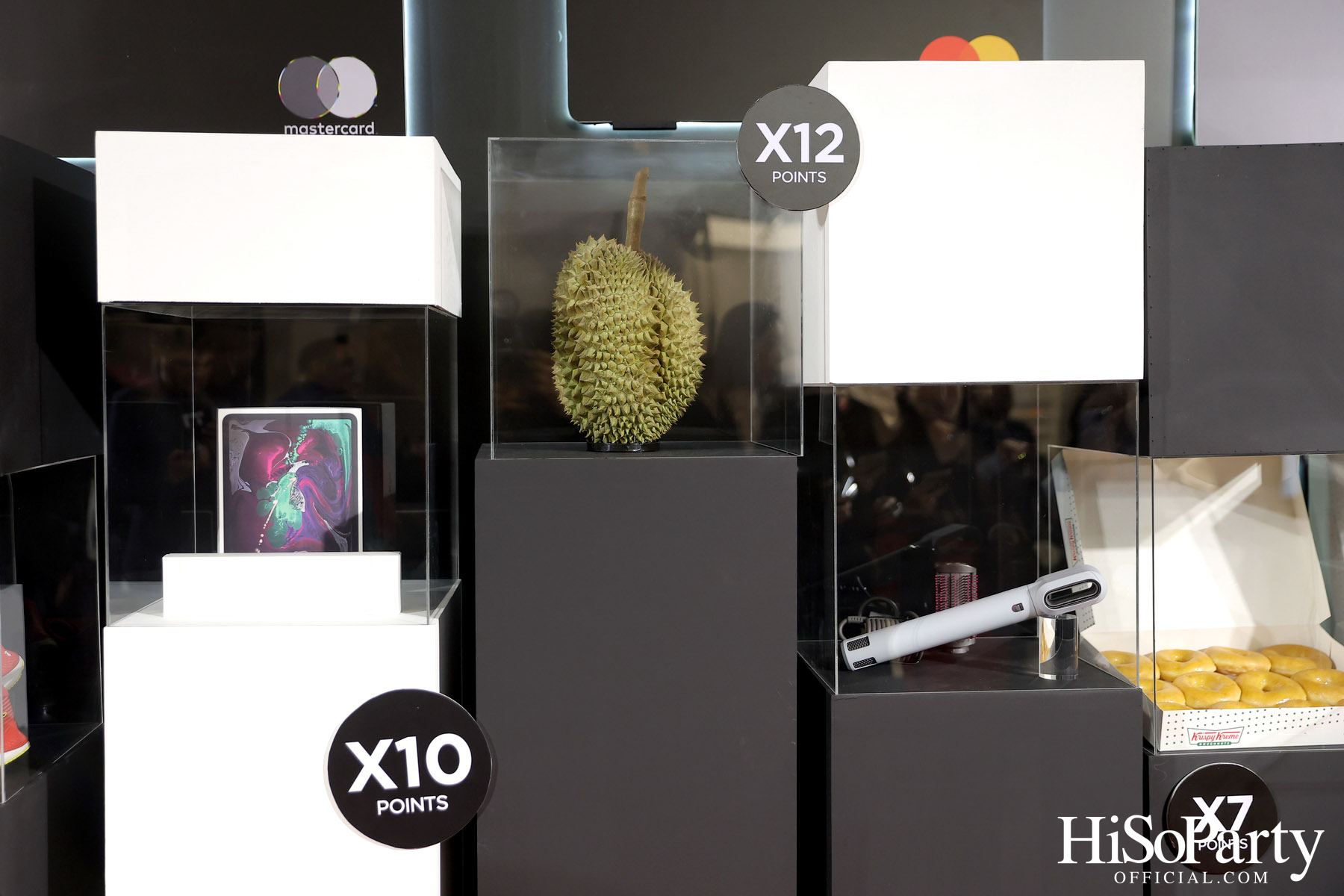 เซ็นทรัล เดอะวัน เปิดตัวภาพลักษณ์แบรนด์และบัตรเครดิตโฉมใหม่ พร้อมหนังโฆษณาโดย นวพล ธำรงรัตนฤทธิ์ และนักแสดงรุ่นใหม่ เจนเย่-เมธิกา