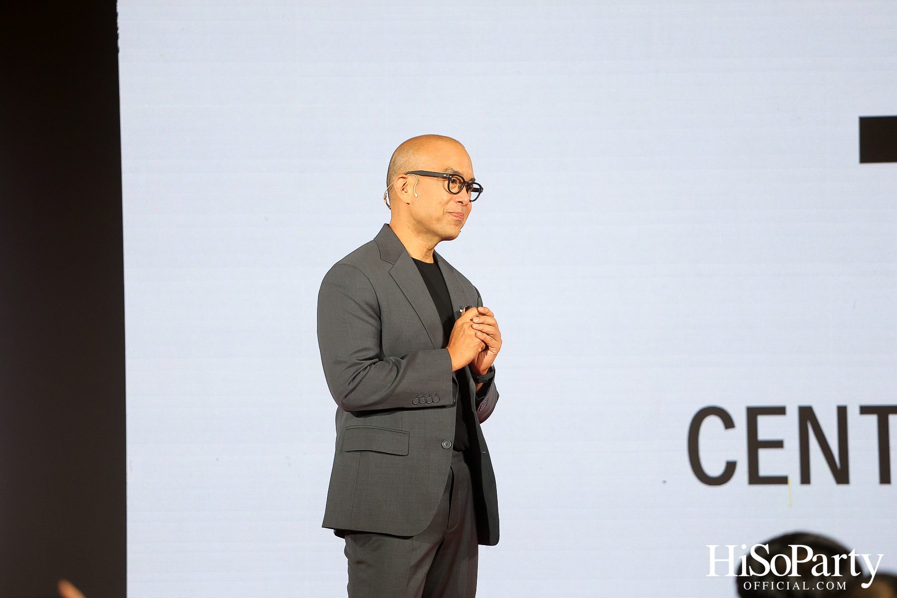 เซ็นทรัล เดอะวัน เปิดตัวภาพลักษณ์แบรนด์และบัตรเครดิตโฉมใหม่ พร้อมหนังโฆษณาโดย นวพล ธำรงรัตนฤทธิ์ และนักแสดงรุ่นใหม่ เจนเย่-เมธิกา