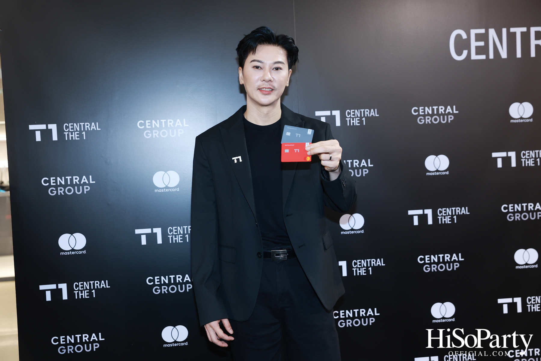 เซ็นทรัล เดอะวัน เปิดตัวภาพลักษณ์แบรนด์และบัตรเครดิตโฉมใหม่ พร้อมหนังโฆษณาโดย นวพล ธำรงรัตนฤทธิ์ และนักแสดงรุ่นใหม่ เจนเย่-เมธิกา