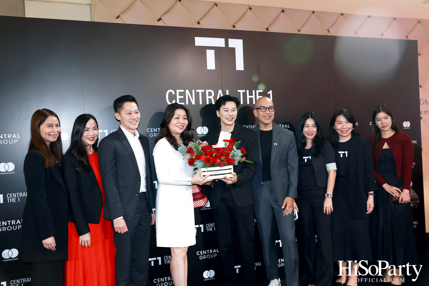 เซ็นทรัล เดอะวัน เปิดตัวภาพลักษณ์แบรนด์และบัตรเครดิตโฉมใหม่ พร้อมหนังโฆษณาโดย นวพล ธำรงรัตนฤทธิ์ และนักแสดงรุ่นใหม่ เจนเย่-เมธิกา