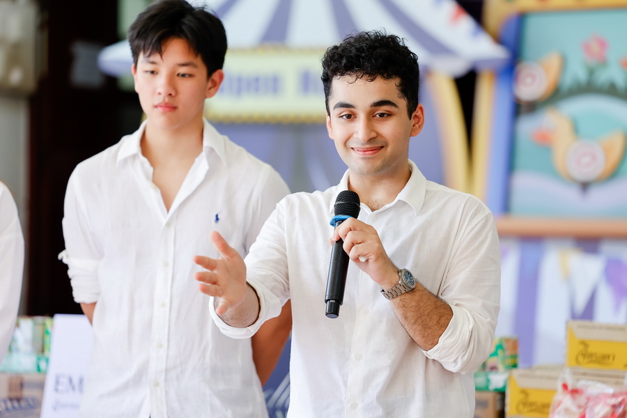 EM DISTRICT LA BELLE et LE BEAU รุ่นที่ 1 ร่วมกิจกรรมพิเศษ แบ่งปันรอยยิ้มให้น้องๆ ผู้พิการทางการเห็น