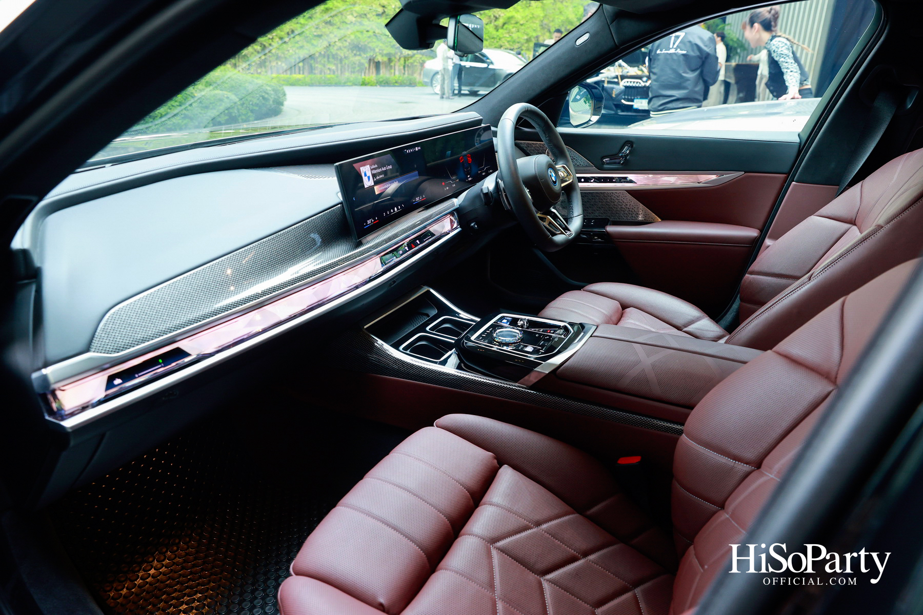 มิลเลนเนียม ออโต้ กรุ๊ป ฉลองครบรอบ 25 ปีอย่างยิ่งใหญ่ จัดงานเปิดตัว ‘The i7’ พร้อมคอนเสิร์ตสุดเอ็กซ์คลูซีฟ