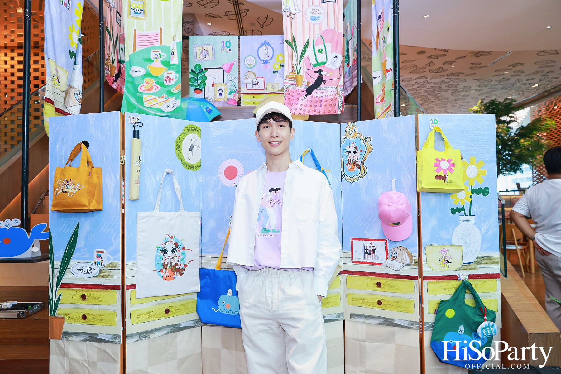 ‘Giving and Happiness’ ปีที่ 10 โดยมูลนิธิรามาธิบดีฯ และ 5 ศิลปิน ร่วมส่งต่อ ‘ความสุขไม่มีที่สิ้นสุด’ ผ่านคอลเลกชันของที่ระลึกสุดสร้างสรรค์