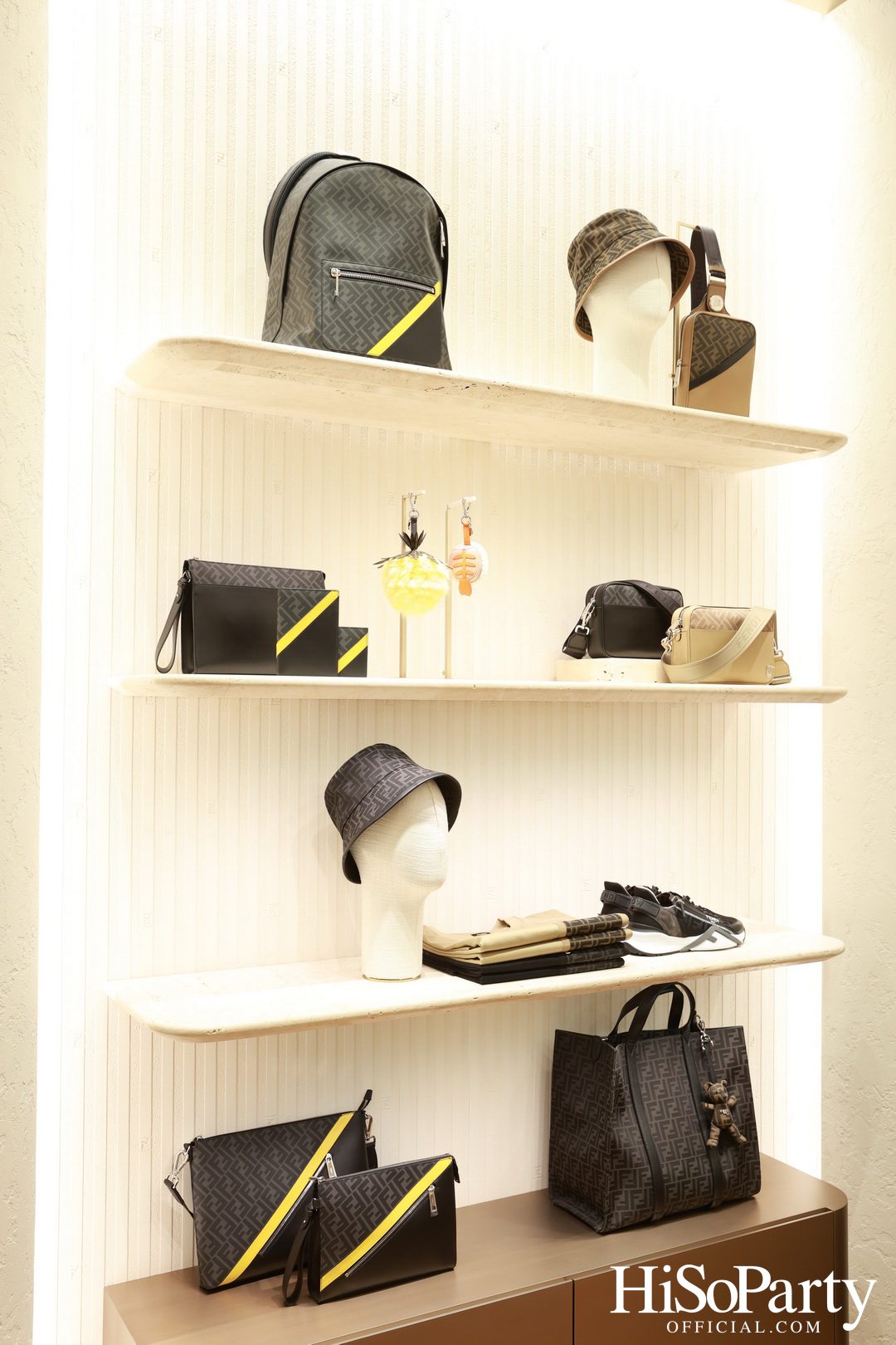 FENDI เปิดบูติกแห่งใหม่ ณ ICONSIAM พร้อมจัดงานค็อกเทลปาร์ตี้สุดเอ็กซ์คลูซีฟ เปิดตัวคอลเลกชัน Fall/Winter 2025-26 ครั้งแรกในไทย
