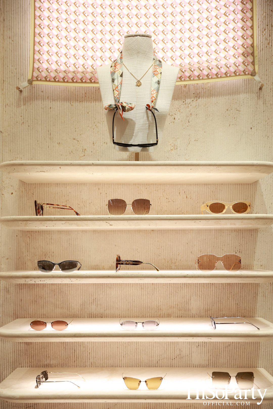 FENDI เปิดบูติกแห่งใหม่ ณ ICONSIAM พร้อมจัดงานค็อกเทลปาร์ตี้สุดเอ็กซ์คลูซีฟ เปิดตัวคอลเลกชัน Fall/Winter 2025-26 ครั้งแรกในไทย