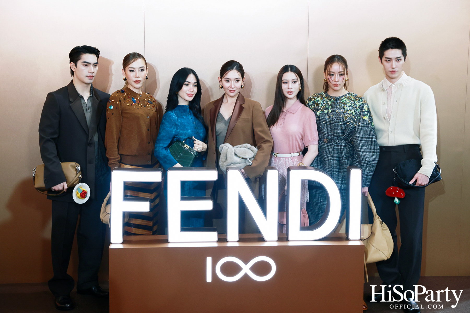 FENDI เปิดบูติกแห่งใหม่ ณ ICONSIAM พร้อมจัดงานค็อกเทลปาร์ตี้สุดเอ็กซ์คลูซีฟ เปิดตัวคอลเลกชัน Fall/Winter 2025-26 ครั้งแรกในไทย
