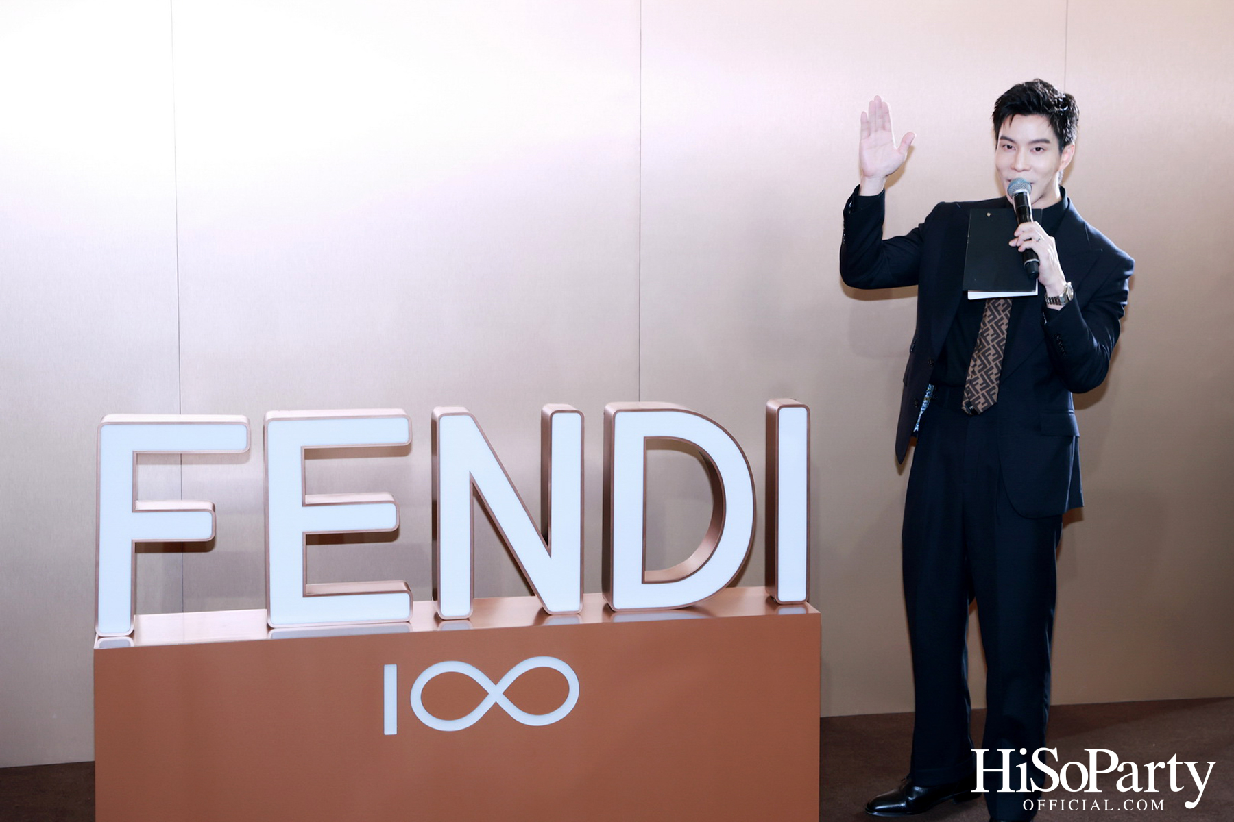 FENDI เปิดบูติกแห่งใหม่ ณ ICONSIAM พร้อมจัดงานค็อกเทลปาร์ตี้สุดเอ็กซ์คลูซีฟ เปิดตัวคอลเลกชัน Fall/Winter 2025-26 ครั้งแรกในไทย