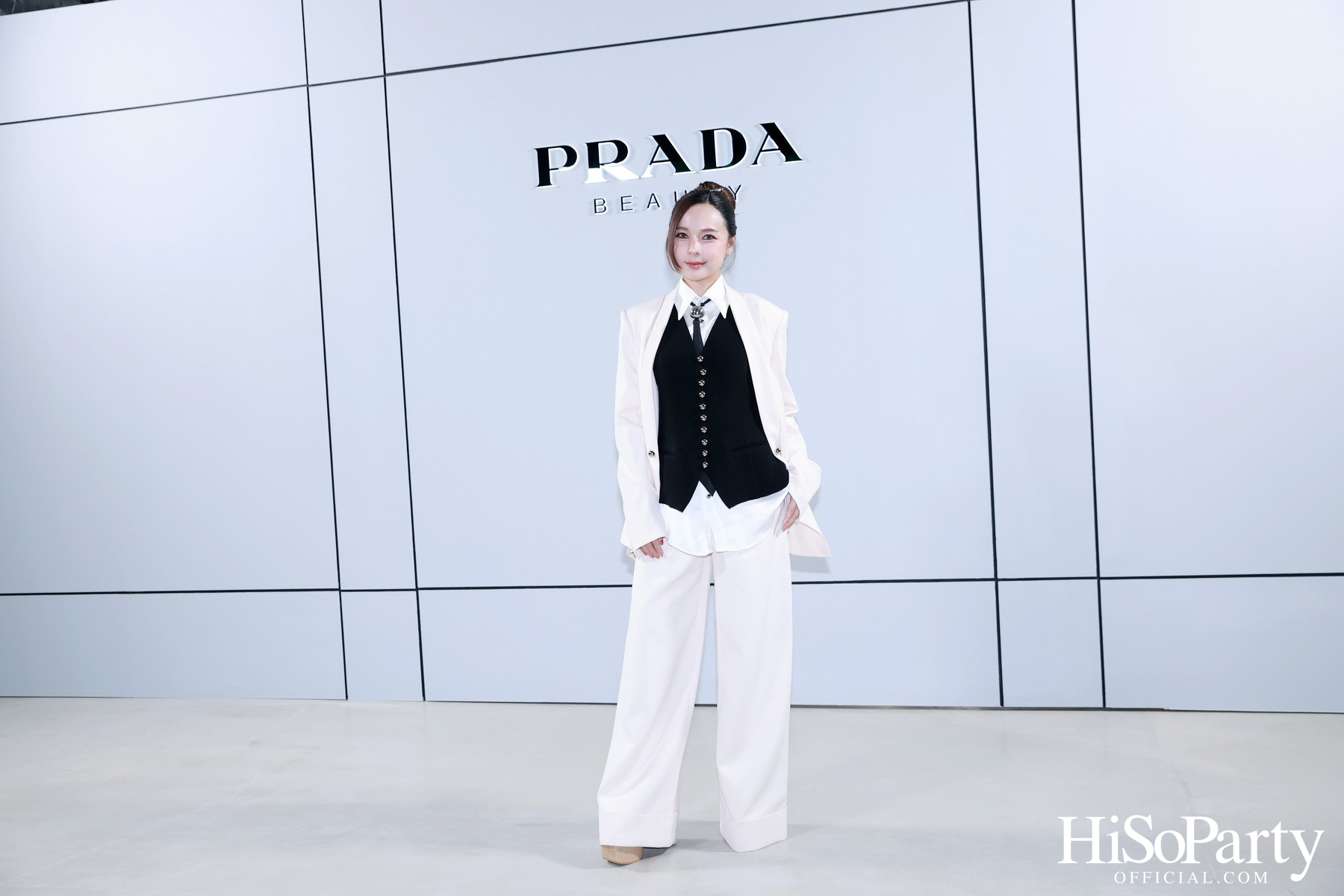 PRADA BEAUTY เปิดตัว Pradascope Mascara และ Reveal Mesh Cushion พร้อมจัดมาสเตอร์คลาสสุดเอ็กซ์คลูซีฟ ณ One Bangkok