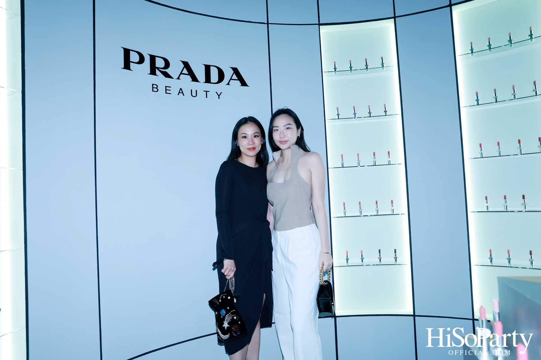PRADA BEAUTY เปิดตัว Pradascope Mascara และ Reveal Mesh Cushion พร้อมจัดมาสเตอร์คลาสสุดเอ็กซ์คลูซีฟ ณ One Bangkok