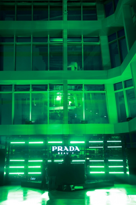 PRADA BEAUTY เปิดตัว Pradascope Mascara และ Reveal Mesh Cushion พร้อมจัดมาสเตอร์คลาสสุดเอ็กซ์คลูซีฟ ณ One Bangkok