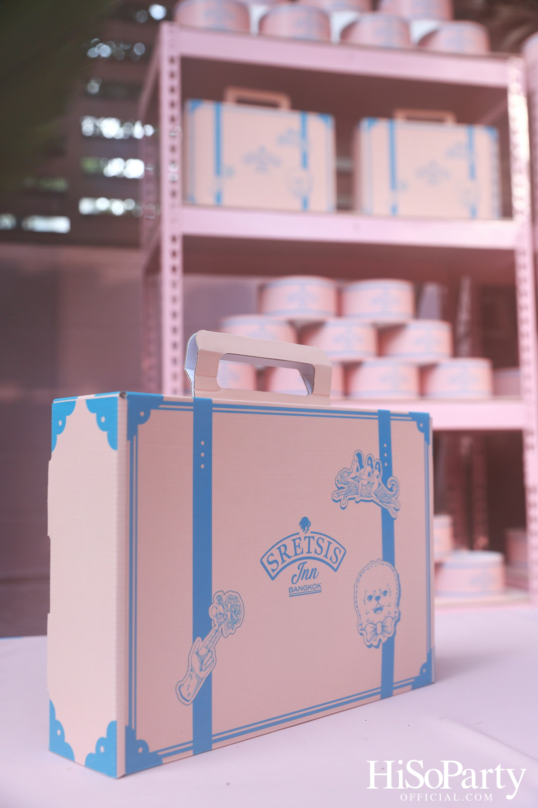 Sretsis Inn, Bangkok จุดหมายใหม่ของนักเดินทางสายแฟชั่น กับแฟลกชิปคอนเซ็ปต์สโตร์ใจกลางกรุงเทพฯ