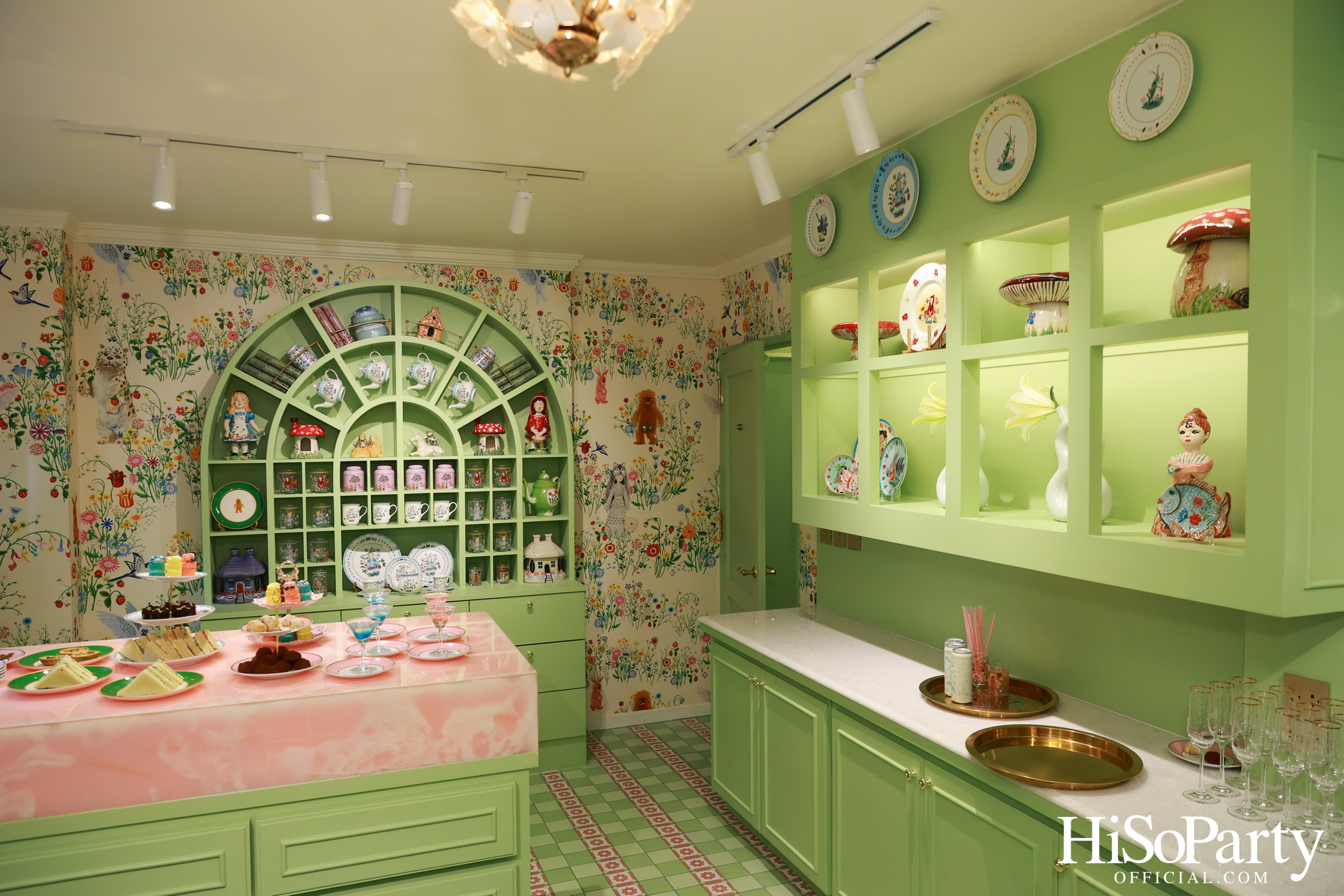 Sretsis Inn, Bangkok จุดหมายใหม่ของนักเดินทางสายแฟชั่น กับแฟลกชิปคอนเซ็ปต์สโตร์ใจกลางกรุงเทพฯ