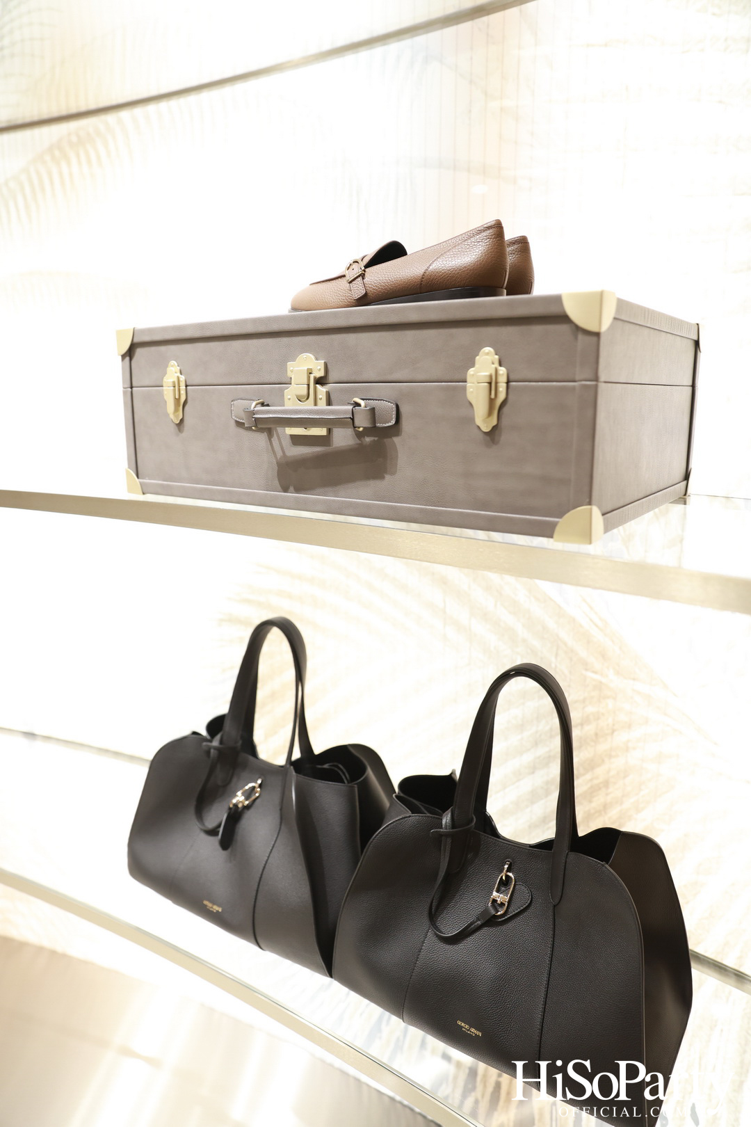 Giorgio Armani เปิดตัวบูติกใหม่ ณ ศูนย์การค้าเอ็มโพเรียม ใจกลางกรุงเทพฯ