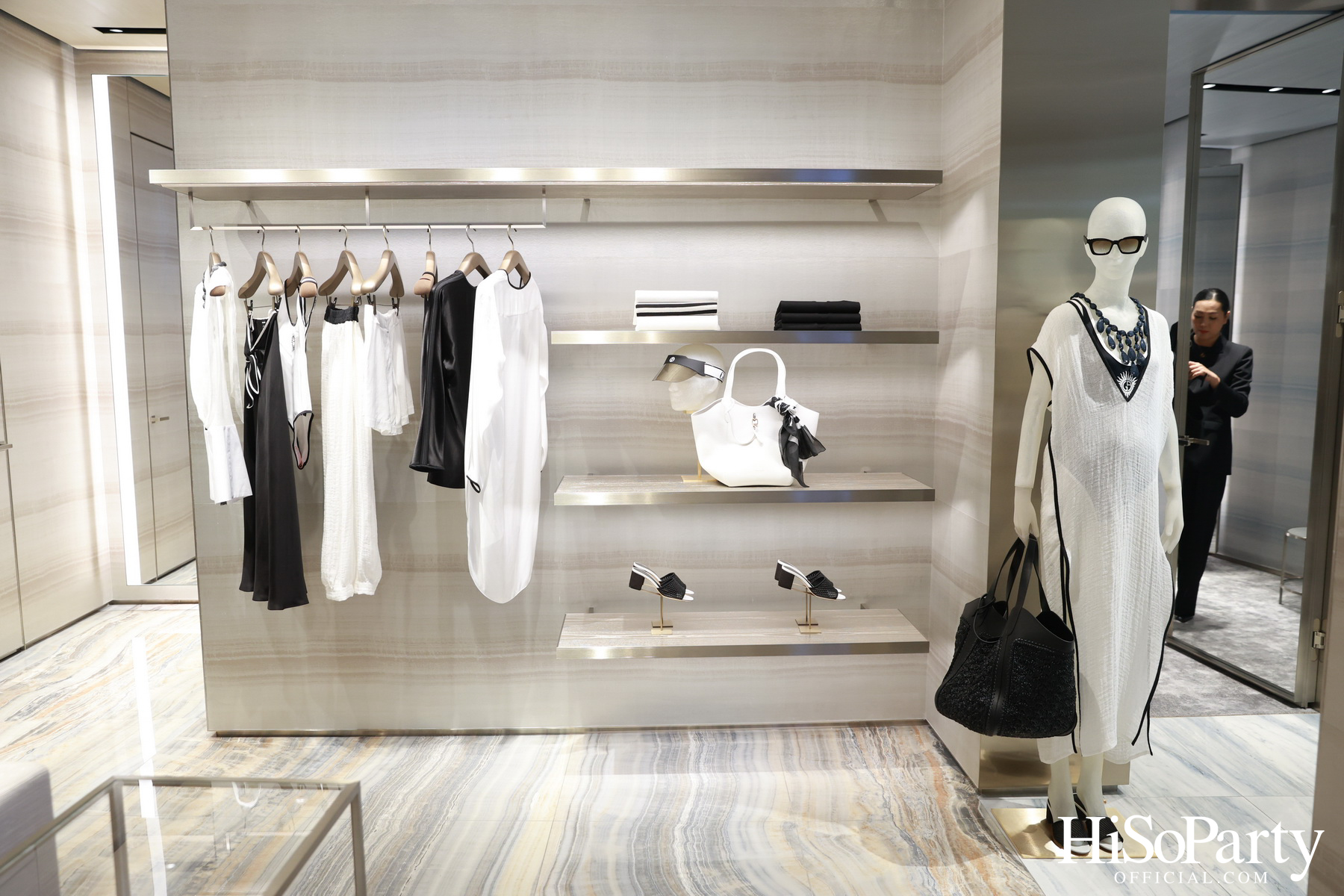 Giorgio Armani เปิดตัวบูติกใหม่ ณ ศูนย์การค้าเอ็มโพเรียม ใจกลางกรุงเทพฯ