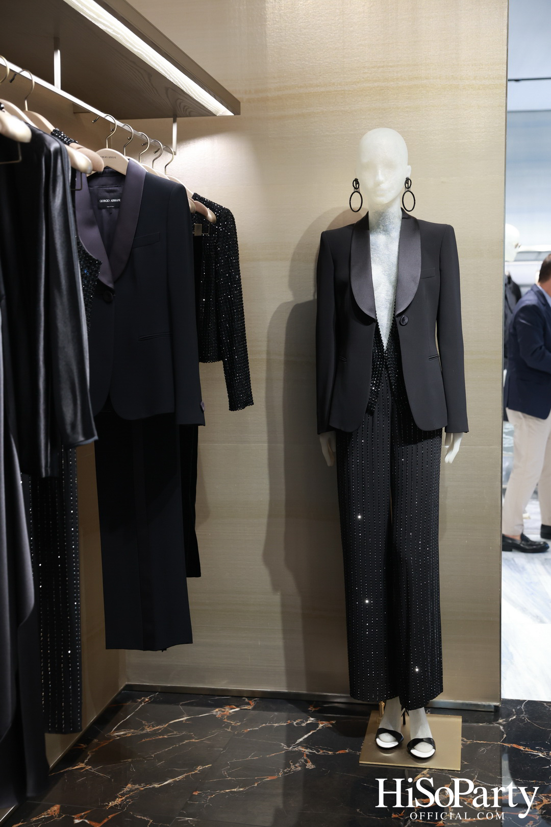 Giorgio Armani เปิดตัวบูติกใหม่ ณ ศูนย์การค้าเอ็มโพเรียม ใจกลางกรุงเทพฯ