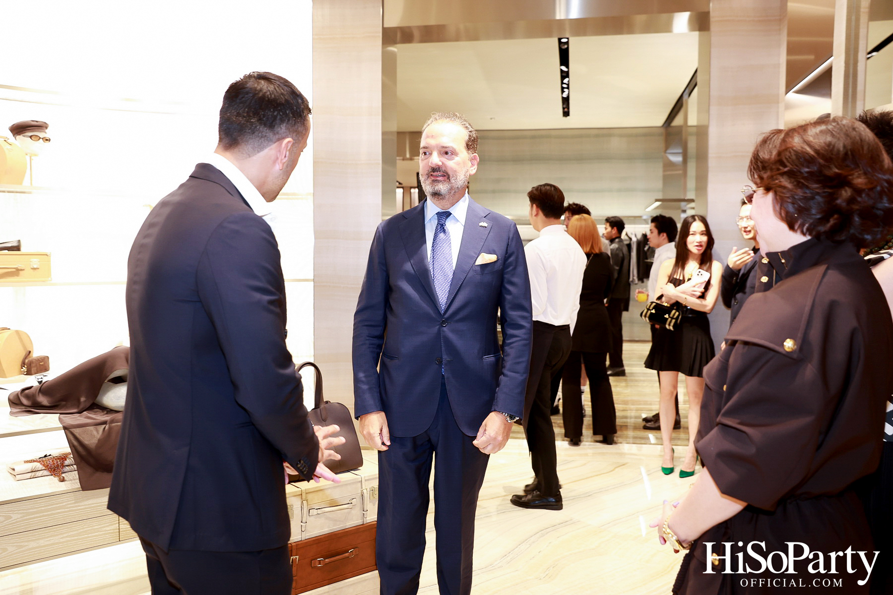 Giorgio Armani เปิดตัวบูติกใหม่ ณ ศูนย์การค้าเอ็มโพเรียม ใจกลางกรุงเทพฯ