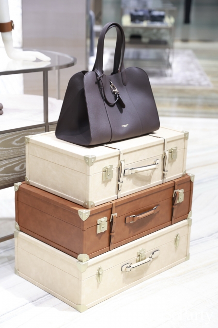Giorgio Armani เปิดตัวบูติกใหม่ ณ ศูนย์การค้าเอ็มโพเรียม ใจกลางกรุงเทพฯ