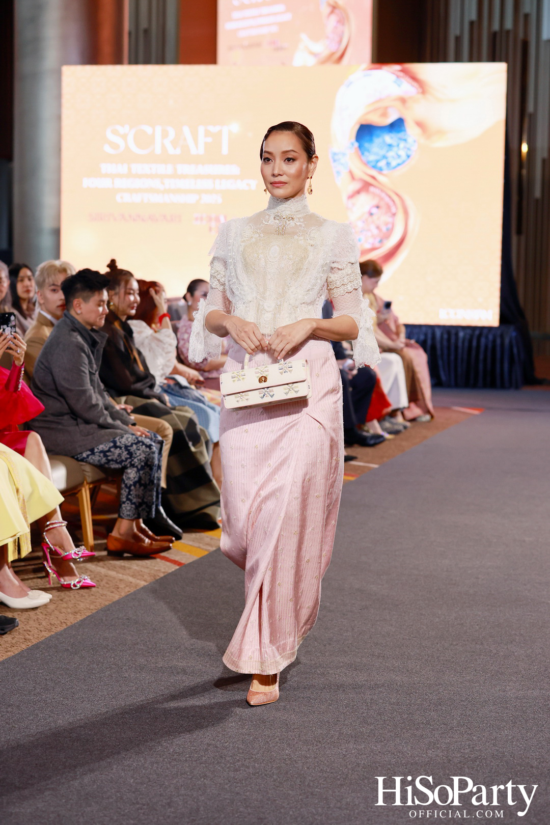 SIRIVANNAVARI ร่วมกับ ICONCRAFT เปิดตัวคอลเลกชันกระเป๋าผ้าไทย ‘S’CRAFT: Craftsmanship 2025