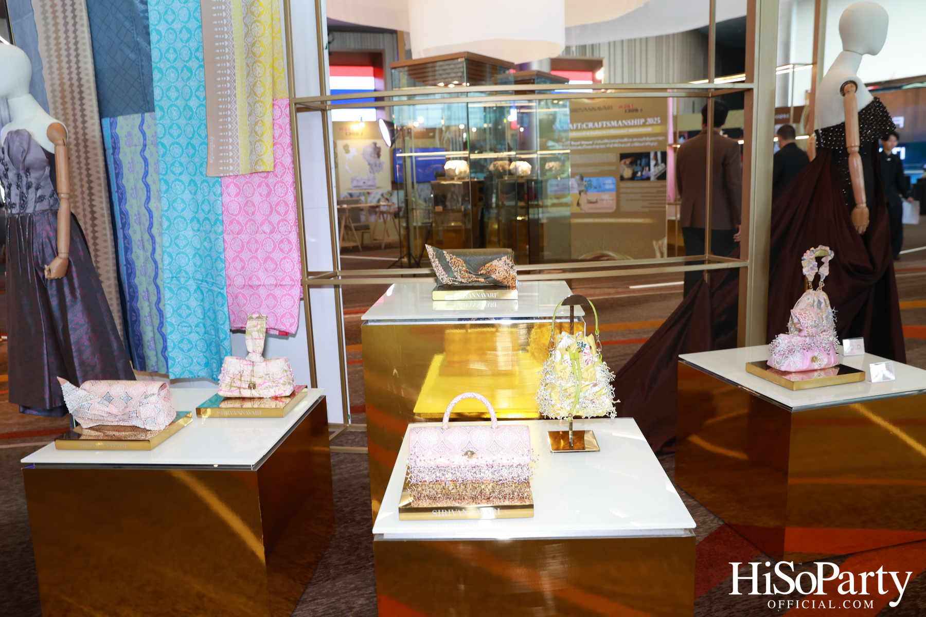 SIRIVANNAVARI ร่วมกับ ICONCRAFT เปิดตัวคอลเลกชันกระเป๋าผ้าไทย ‘S’CRAFT: Craftsmanship 2025